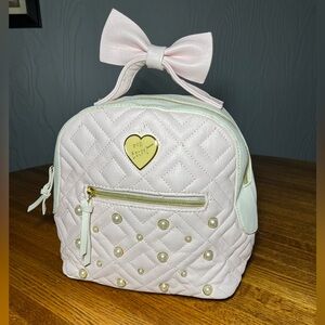 🎀Betsy Johnson Backpack with cute Bow handle🎀